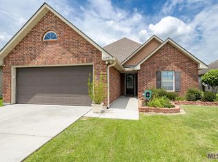 42316 Cedarstone Ave, Prairieville, LA 70769