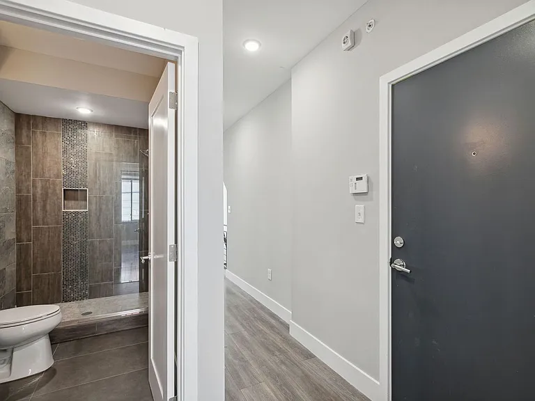 1845 E Huntingdon St — Photo 113
