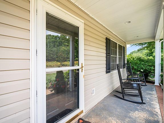 4th image of 3227 Elon Rd