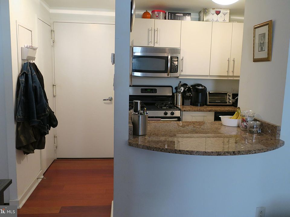 1st image of 219-29 S 18th St #1204