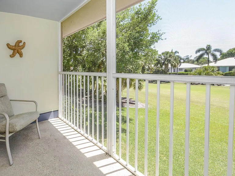 18081 SE Country Club Dr #26-256 — Photo 10