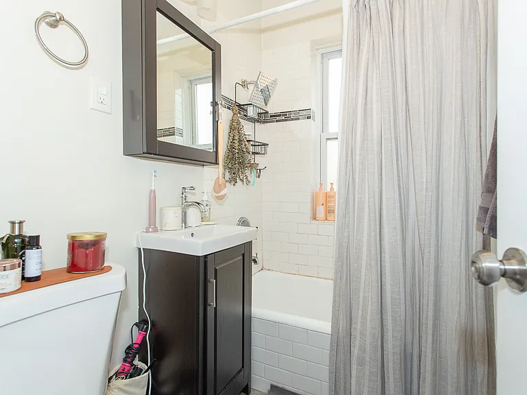 2129 N Dayton St #603 — Photo 12