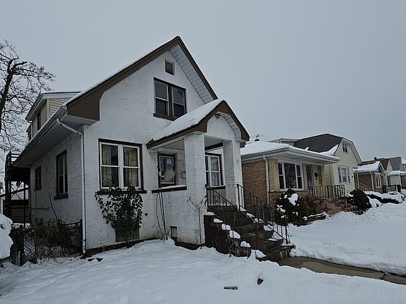 2nd image of 4126 N Oketo Ave