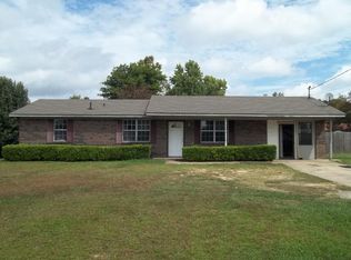1103 Waylan Ave, Albertville, AL 35950