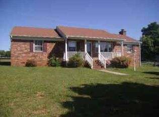 2953 Moyer Rd, Powhatan, VA 23139