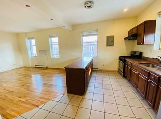 35-20 Ditmars Blvd #3, Astoria, NY 11105