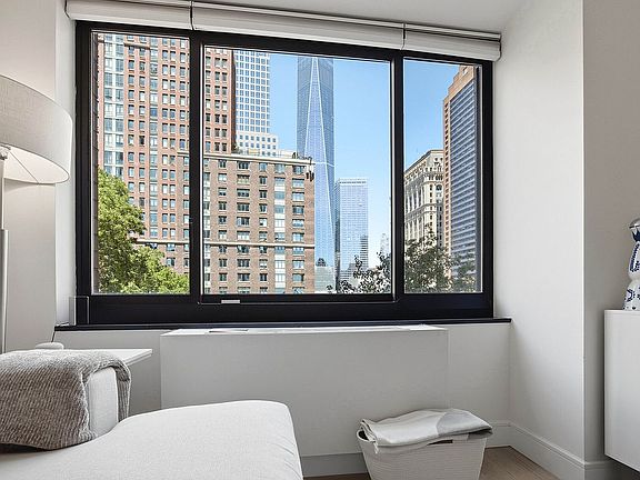 3rd image of 200 Rector Pl APT 4U