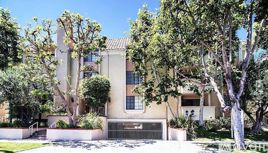 1st image of 2659 S Barrington Ave #304