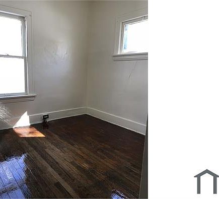 1st image of 2925 E 128th St APT 3