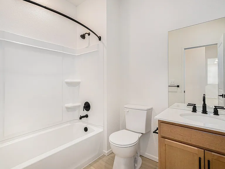 Bloom Rental Living — Photo 20