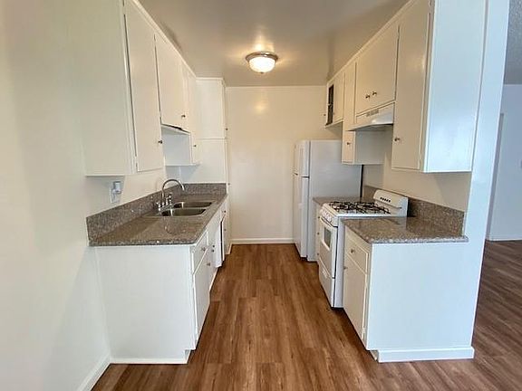 4th image of 1248 11th St #D