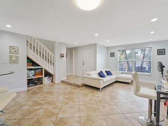 4th image of 19023 NW 52nd Ct #5