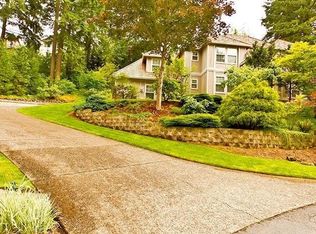 15890 SW Cardinal Loop, Beaverton, OR 97007