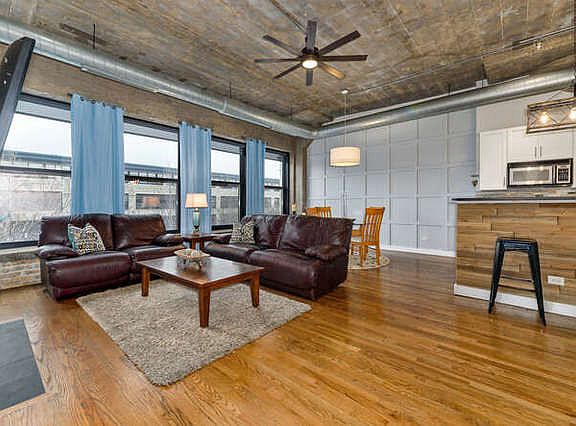 3rd image of 1000 W 15th St Unit 341