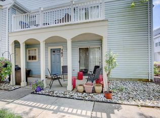 147 Tulip Ln, Freehold, NJ 07728