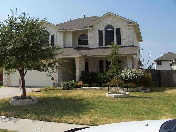 2nd image of 1613 Lobo Mountain Ln