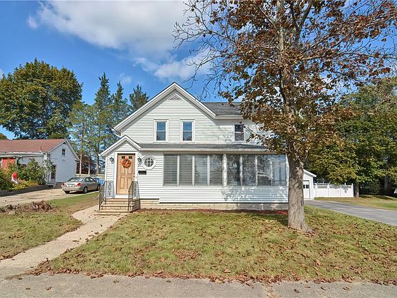 2nd image of 37 Woodside Ave