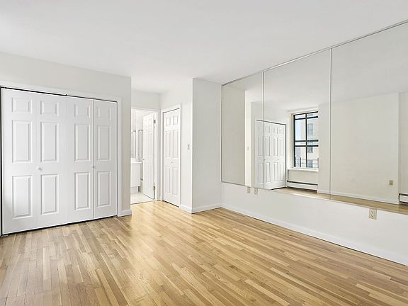 5th image of 317 W 95th St #E4