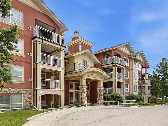 2nd image of 22 NE Richard Pl SW #341