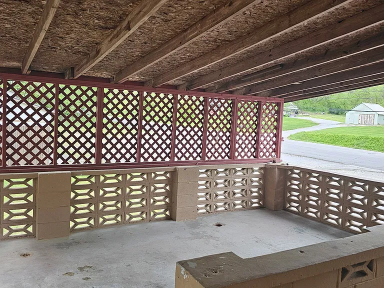 155 Midway Dr #B — Photo 2