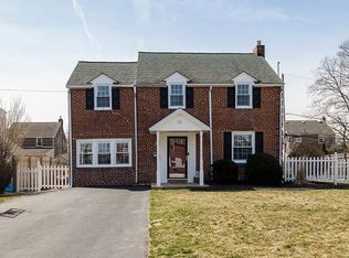 20 Valley View Ln, Newtown Square, PA 19073