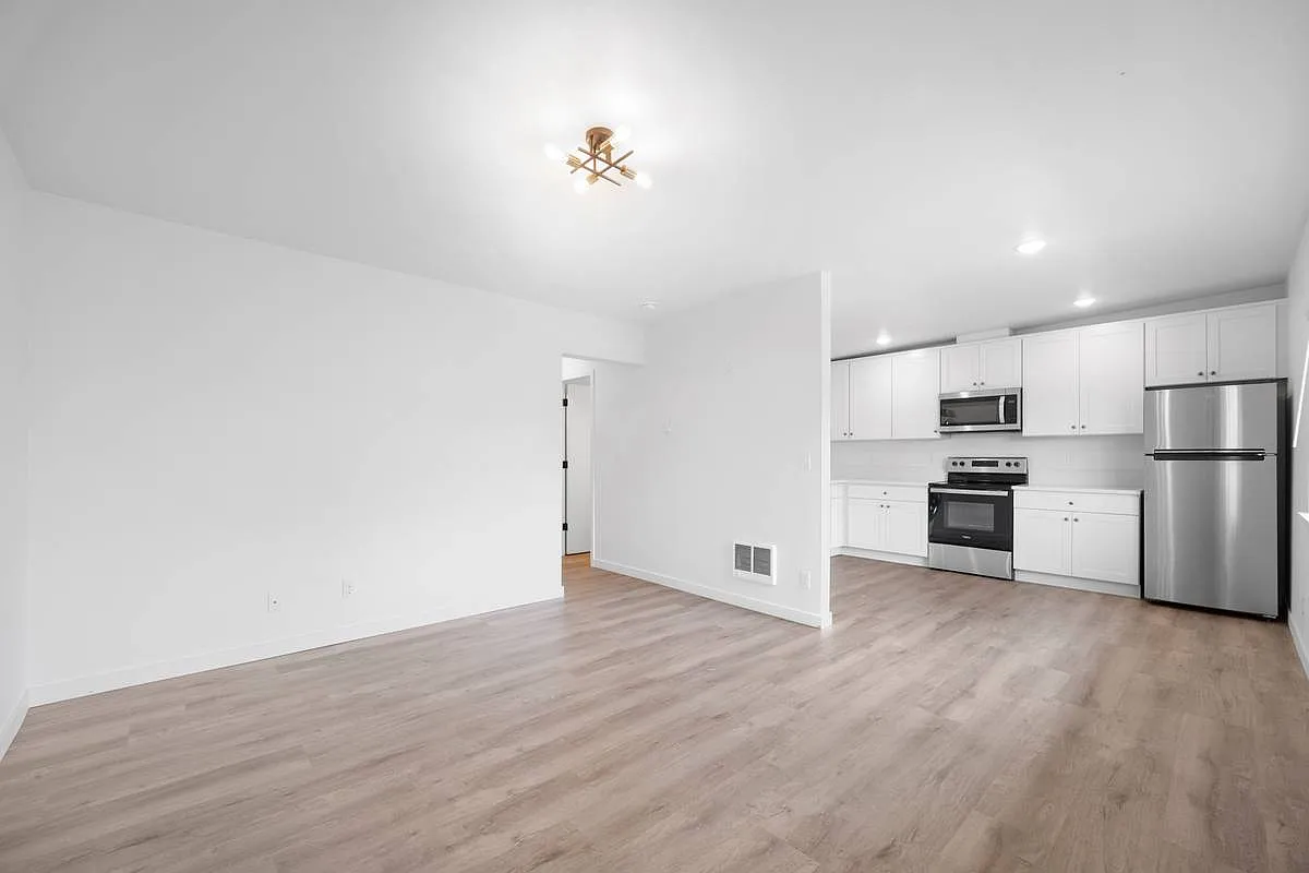 4005 SE 80th Ave — Photo 4