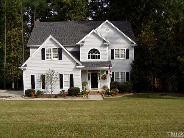 1st image of 4704 Shady Greens Dr