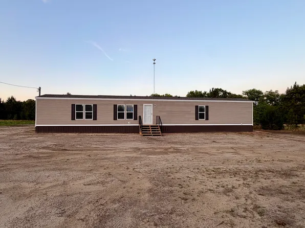 956 Collins Ln, Rentz, GA 31075
