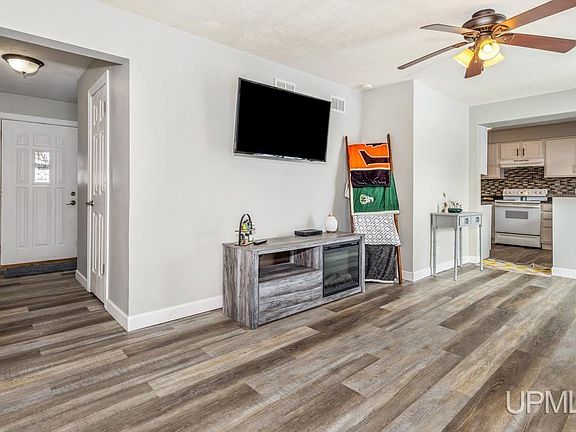 5th image of 1605 17th Ave S