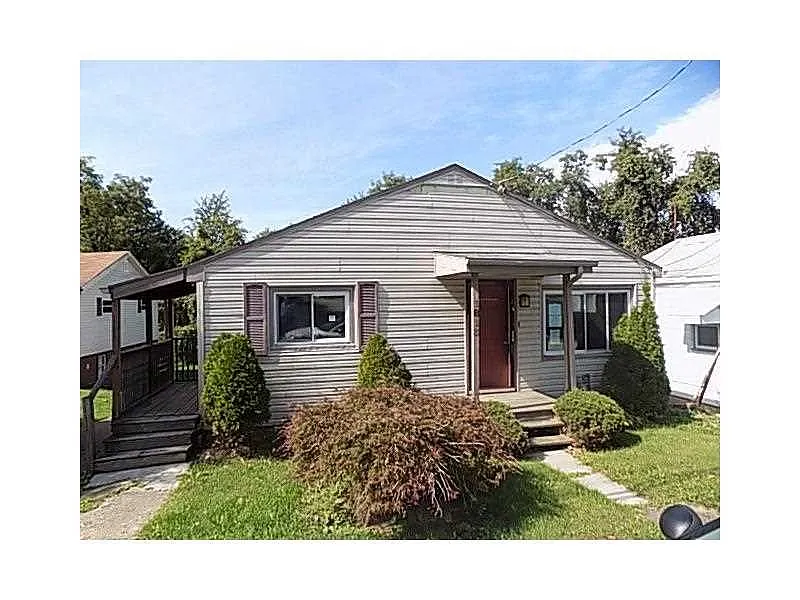 1813 Glen Rd photo 1