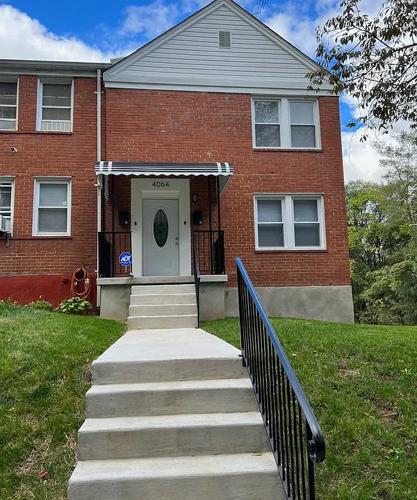4064 Edgewood Rd #1