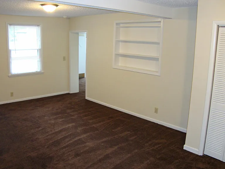 4925 Hopedale Dr #A — Photo 10