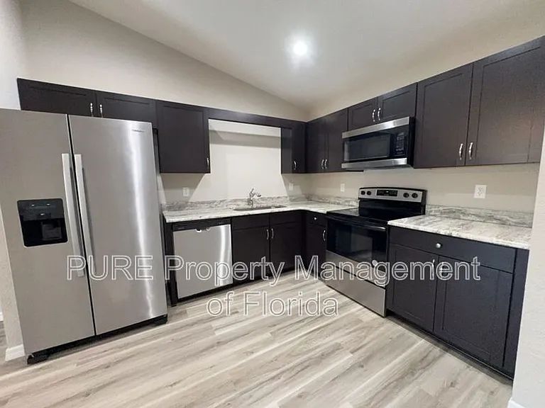 6504 SW 140th Place Rd #2 — Photo 50