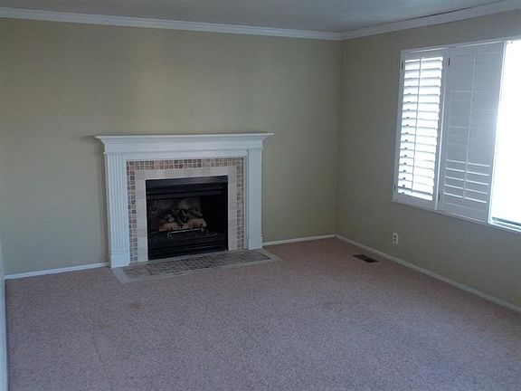 4th image of 2147 W Monroe Cir