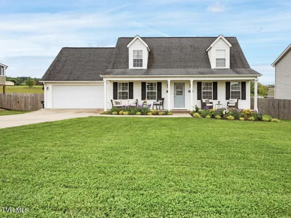 2501 Fox Meadow Cir, Bluff City, TN 37618