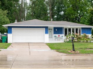 2078 9th St, Green Bay, WI 54304