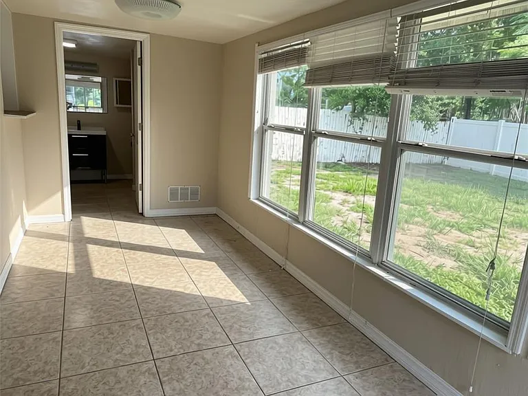 1640 Orange Ave — Photo 10
