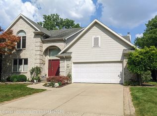 1650 Roxburgh Ave, East Lansing, MI 48823