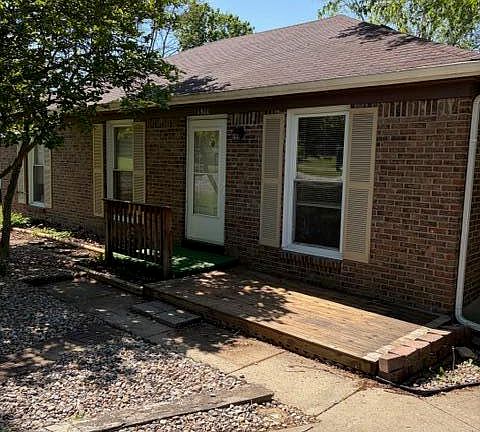 3rd image of 1500 Milburn Ct