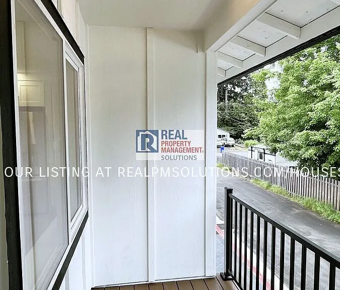 585 NE 113th Ave #585A — Photo 9