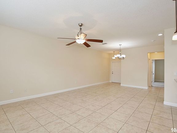 4th image of 11196 Savannah Landing Cir
