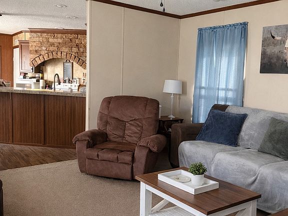 2nd image of 2811 Lyons Center Rd