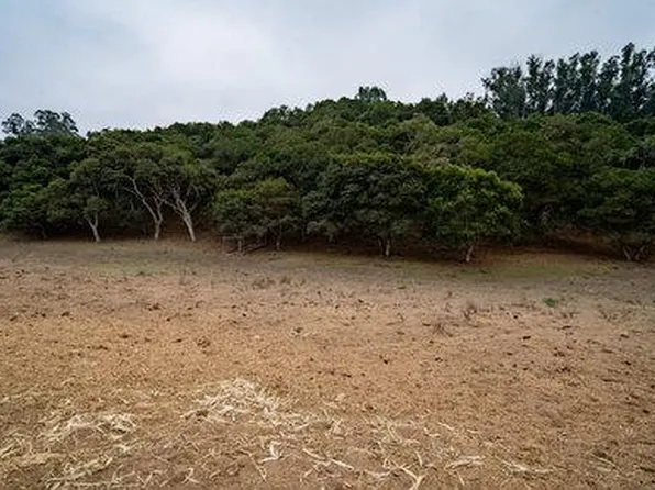 18050 Cunha Ln, Salinas, CA 93907