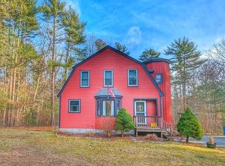 10 Woodland Rd, Rochester, MA 02770