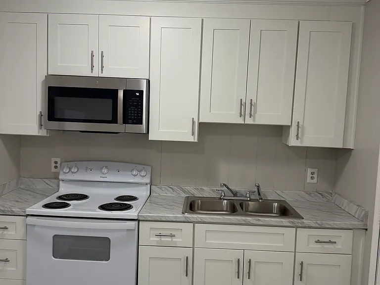 657 Aubrey Dr — Photo 11