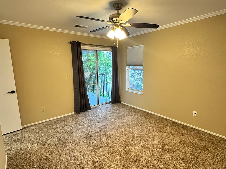 2400 Eilers Ln #1408 — Photo 13
