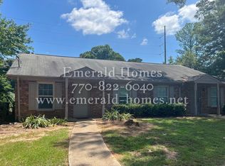 544-546 Charleston Ln, Lawrenceville, GA 30046