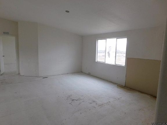 3rd image of 668 S Brink Cir