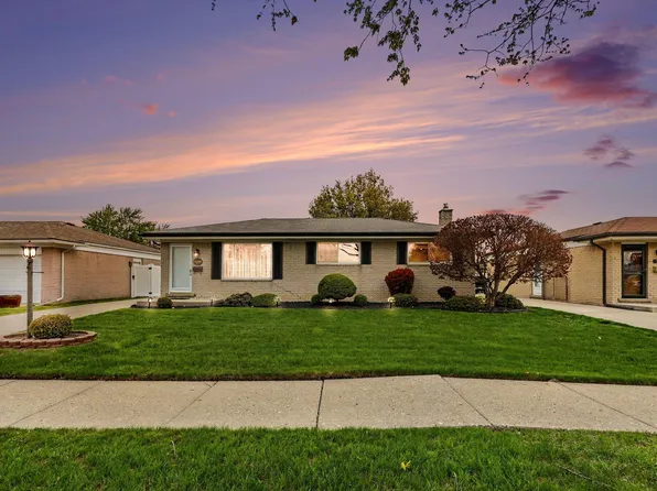 15569 Alsip St, Roseville, MI 48066