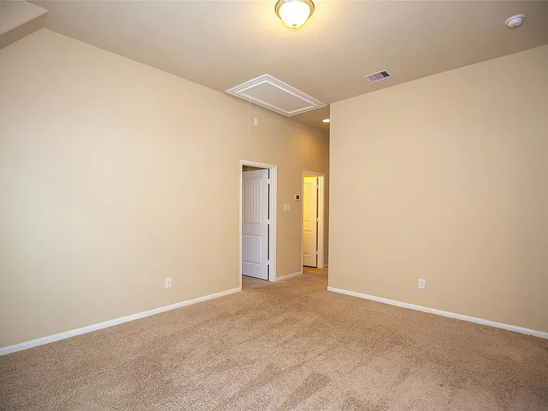 311 Lockridge Hill Ln — Photo 25